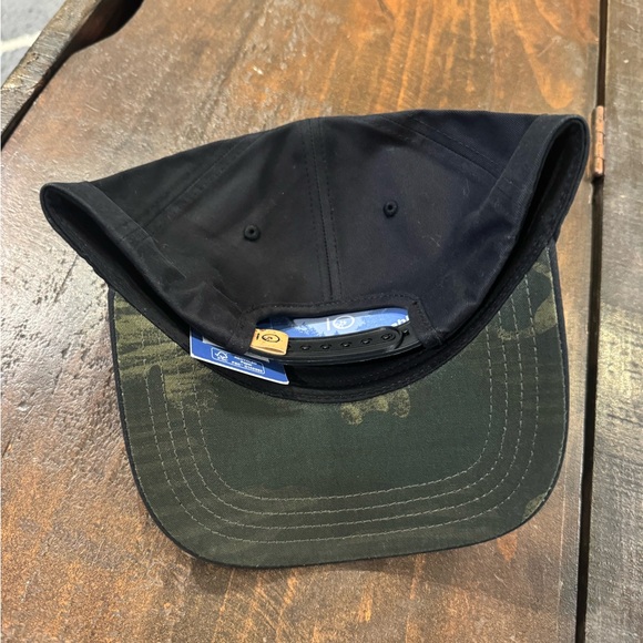 NWT Tentree black logo snap hat with camo - Picture 2 of 5
